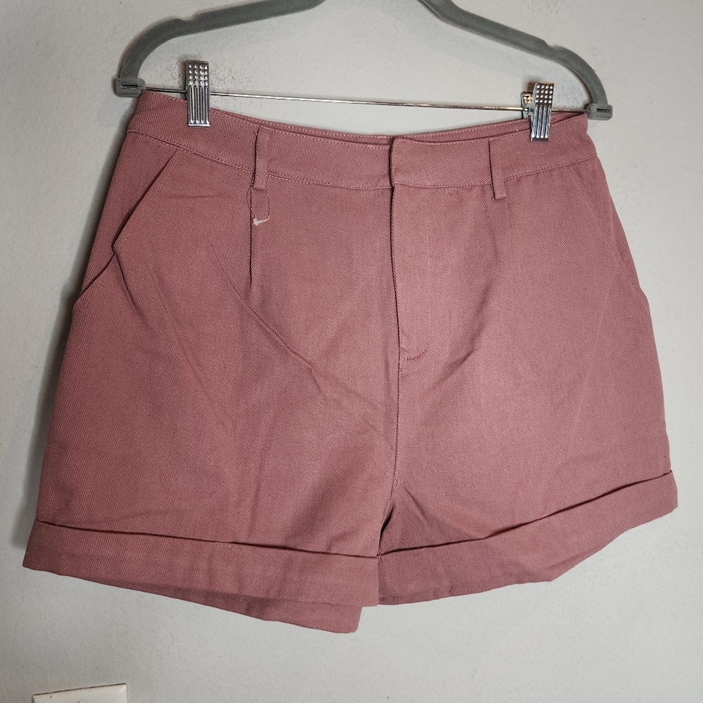 Stitch Fix Kaileigh High Rise Pink Cotton Levi Shorts. Women's  Medium.‎  New.